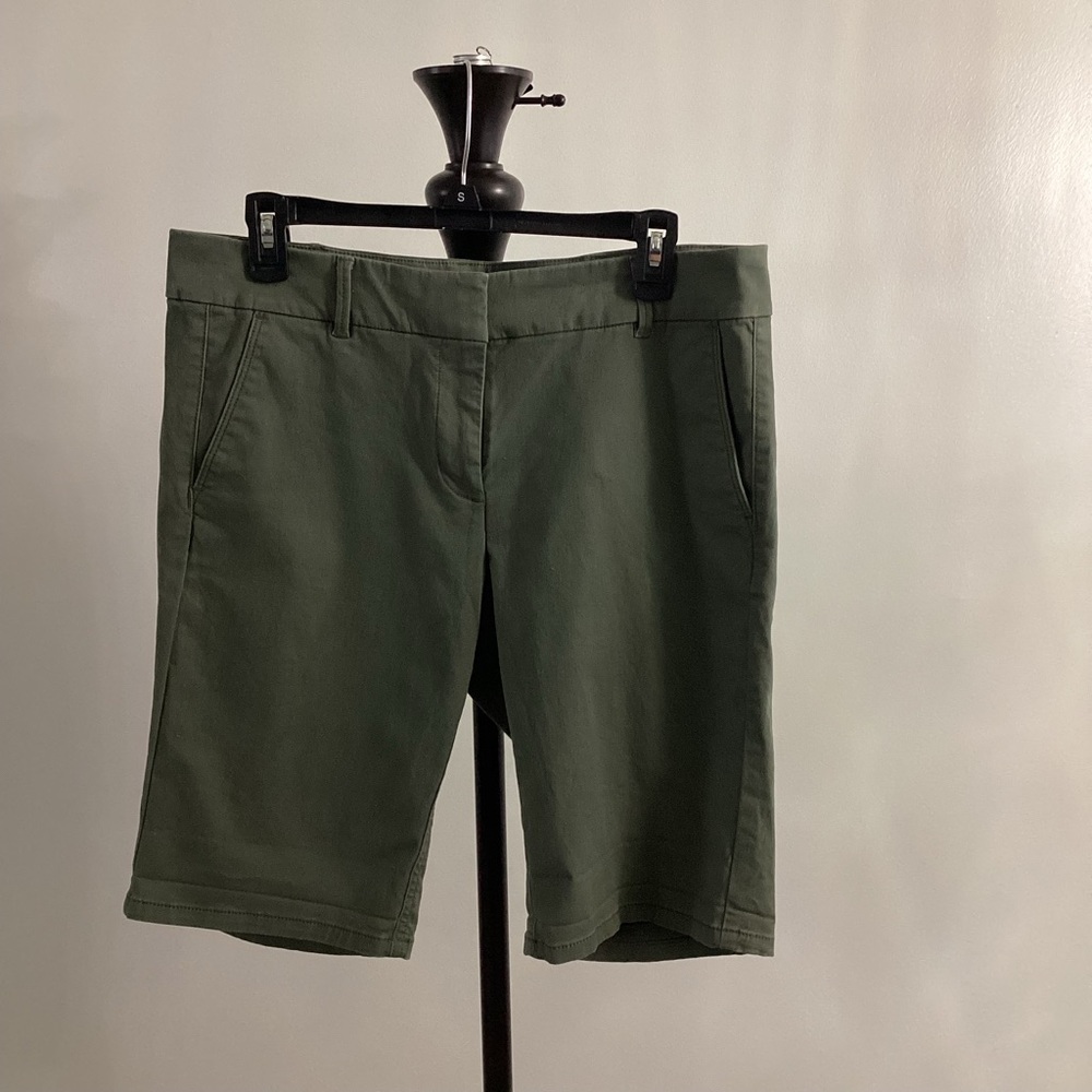 LOFT Outlet Petite Green Bermuda Shorts – Size 12P